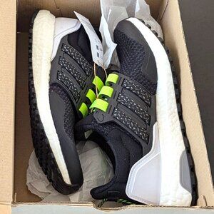 Adidas Women's Ultraboost 1.0 Stealth Sneaker, Core Black / Lucid Lemon Size 6.5